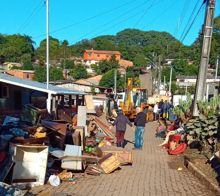 Famílias de regiões ribeirinhas que tiveram perdas com a enchente já podem confirmar informações a partir desta segunda-feira no site do Auxílio Reconstrução / Foto: PMCS/Divulgação