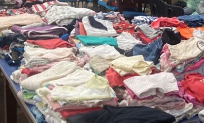 Roupas arrecadadas vão para Ucab e escolas