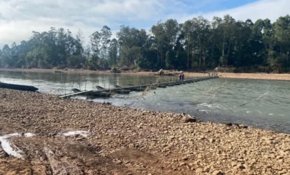 Ponte flutuante: 3º Batalhão reinstala passadeira em Candelária