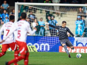 Com reservas, Grêmio perde para Bragantino pela Brasileirão