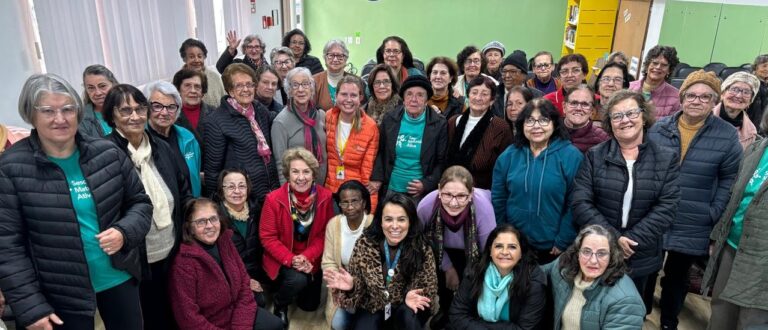 Grupo de idosos do Sesc Cachoeira do Sul aprende sobre prevenção de quedas