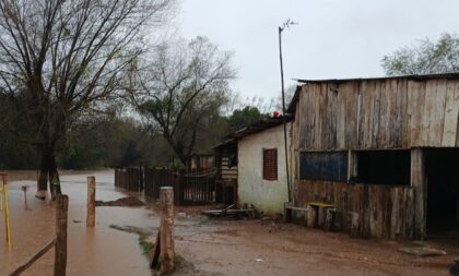 Defesa Civil retira mais duas famílias das margens do Rio Jacuí