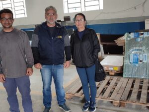 Rotary Club Zona Alta entrega 20 kits/cozinha para desabrigados