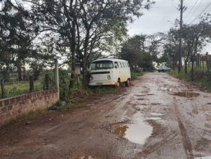 Ruas do Universitário pedem socorro