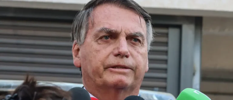 PF: Bolsonaro desviou R$ 6,8 milhões no esquema das joias