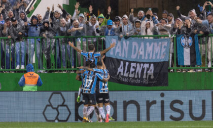 Fora do Z-4! Grêmio derrota Vasco na Arena Condá