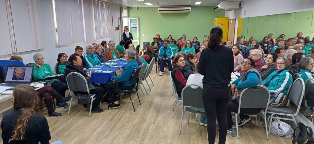 Sesc Maturidade Ativa: atividade com acadêmicos da UFSM promoveu o resgate de memórias sobre Cachoeira do Sul / Foto: Sesc/Divulgação