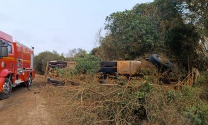 Preso às ferragens de caminhão: homem morre em acidente na RSC-471