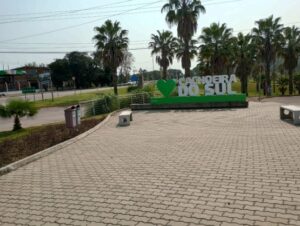 Nome de praça presta homenagem a ex-presidente da Câmara