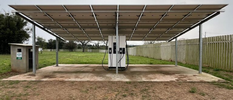 UFSM/Cachoeira ganha uma estação de abastecimento de veículos elétricos