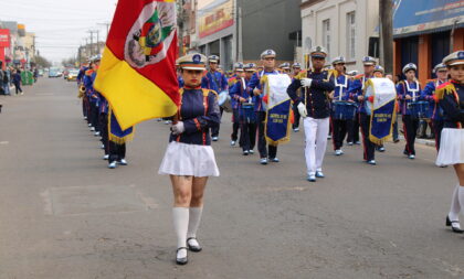 Entidades de Cachoeira do Sul desfilam em homenagem à Independência do Brasil