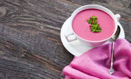 6 sopas frias e leves para os dias de calor