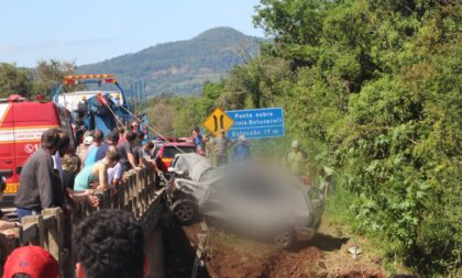 RSC-287: bombeiros localizam corpo em carro que caiu de ponte