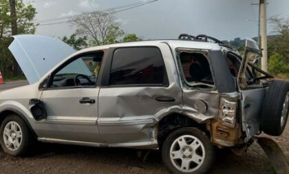 Acidente deixa dois condutores feridos na ERS-400