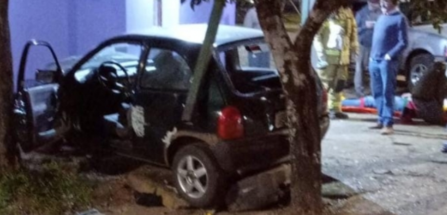 Acidente entre dois veículos mobilizou equipes de socorro para a zona norte de Cachoeira do Sul na noite desta sexta-feira / Foto: Divulgação