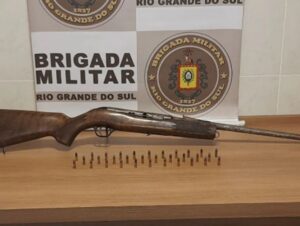 BM prende homem por porte ilegal de arma de fogo na RSC-471