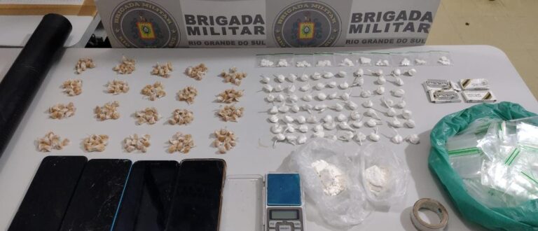 Brigada prende quatro por tráfico de drogas