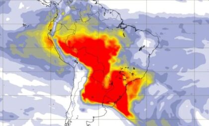 Fumaça volta a piorar qualidade do ar nesta segunda-feira no RS