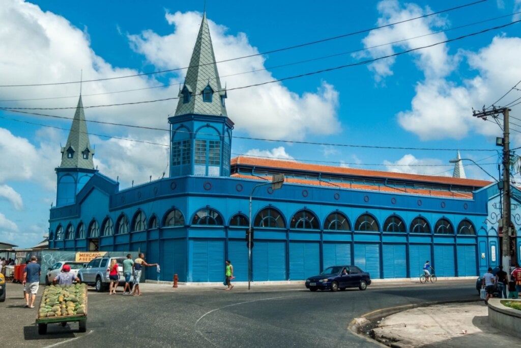 Vista da frente do mercado Ver-o-Peso em Belém