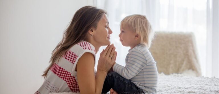 Aprenda banhos e benzimentos para proteger seus filhos