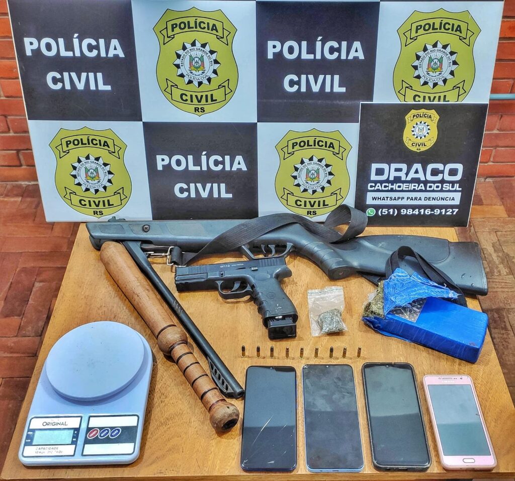 Além da captura de mãe e filho, ação da Draco da Polícia Civil resultou no recolhimento de drogas e armas na região do Alto do Amorim / Foto: Polícia Civil/Divulgação