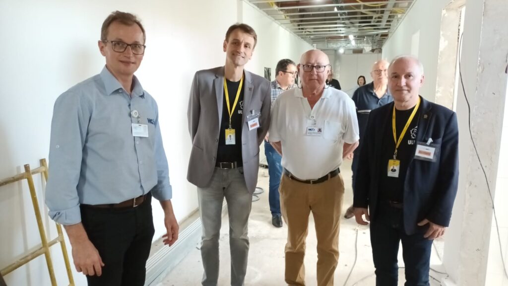 Direção do HCB apresenta à reitoria da Ulbra obras de expansão e estruturas que colocam Cachoeira do Sul no páreo da busca de um curso de Medicina / Fotos: Celso Elesbão/Ulbra Cachoeira do Sul