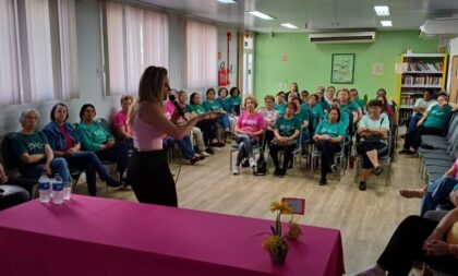 Maturidade Ativa do Sesc Cachoeira recebe palestra do Outubro Rosa