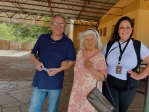 Eleitora de 91 anos é exemplo de cidadania