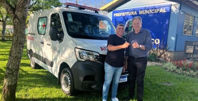 População cerro-branquense passa a contar com nova ambulância