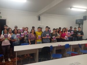 Feira do Livro da Escola Dinah Néri destaca o tema “Violência contra a mulher”