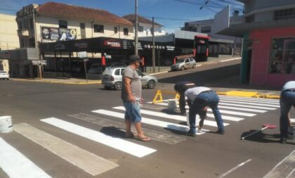 Faixas, canalização, pavimentação… Secretaria realiza mutirão de obras