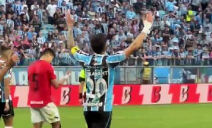 Xô, Z-4! Grêmio vence de virada