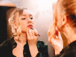 6 dicas para aplicar o lápis labial perfeitamente