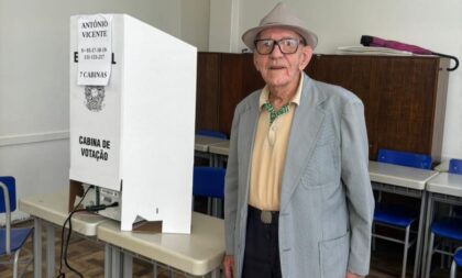 O dever cívico de um eleitor de 96 anos