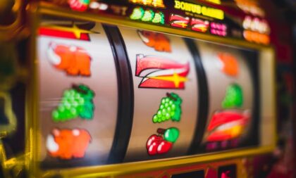 Dicas para Jogar Slots com Volatilidade Média