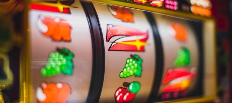 Dicas para Jogar Slots com Volatilidade Média