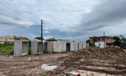 Instalação de novas galerias busca melhorias do escoamento em Paraíso do Sul