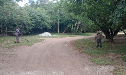 Prefeitura de Pantano Grande realiza limpeza de balneários