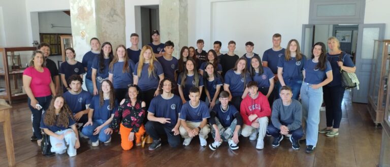 Alunos de Cerro Branco visitam Museu Municipal Edyr Lima