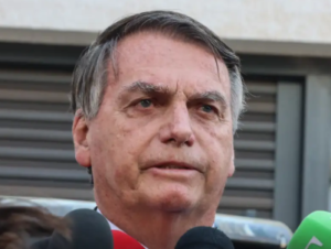 Polícia Federal indicia Bolsonaro e ex-auxiliares por tentativa de golpe