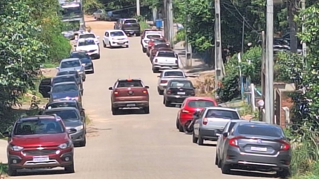 Enem 2024: primeiro dia de aplicação, no domingo passado (3), foi de intensa movimentação na Escola Ciep, em Cachoeira do Sul / Foto: Milos Silveira/OC