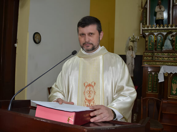 Diocese de Cachoeira do Sul pede doação de sangue ao Padre Fernando Bolfe