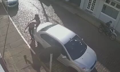 Vídeo: homem é atropelado no Centro