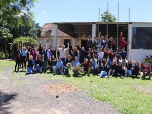 Dia de Campo sobre Floricultura mobiliza alunos em Novo Cabrais