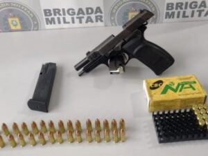 Brigada apreende pistola com adolescente na zona norte de Cachoeira