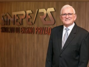 Vale Informação: evento comemora 76 anos do Sindicato do Ensino Privado no RS