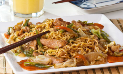 5 receitas de yakisoba fáceis de fazer