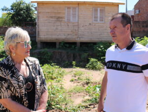 Dunga visita terrenos para casas do Projeto Seleção do Bem 8