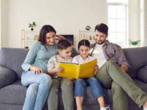 5 atividades divertidas para praticar inglês em família