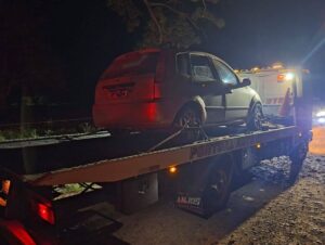 Trio arromba residência no interior de Restinga Sêca